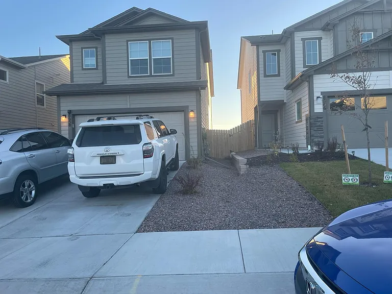 8658 Blue Feather Loop — Photo 9