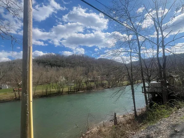 Willowwood Rd, Hinton, WV 25951