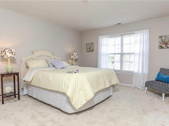 5th image of 804 Parkland Pl #804