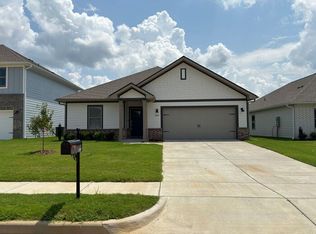 15897 Ruthie Lynn Dr, Athens, AL 35613