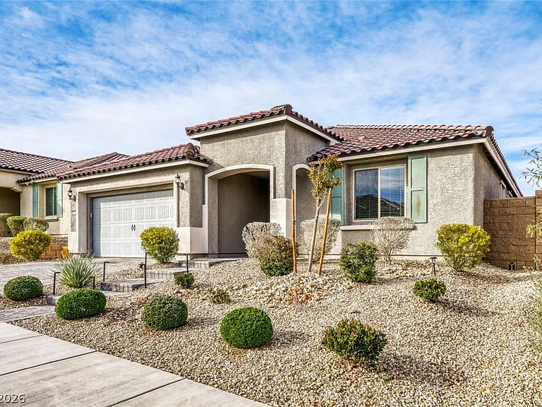 10594 Skye Arroyo Ave — Photo 1