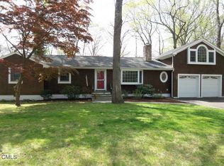 21 Geneva Rd, Norwalk, CT 06850