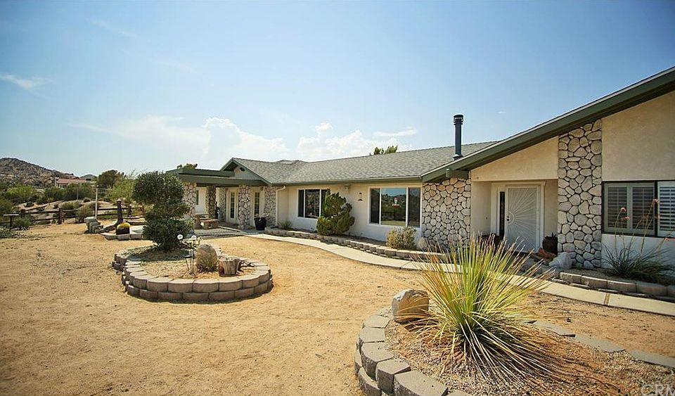1st image of 56598 Bear Ct