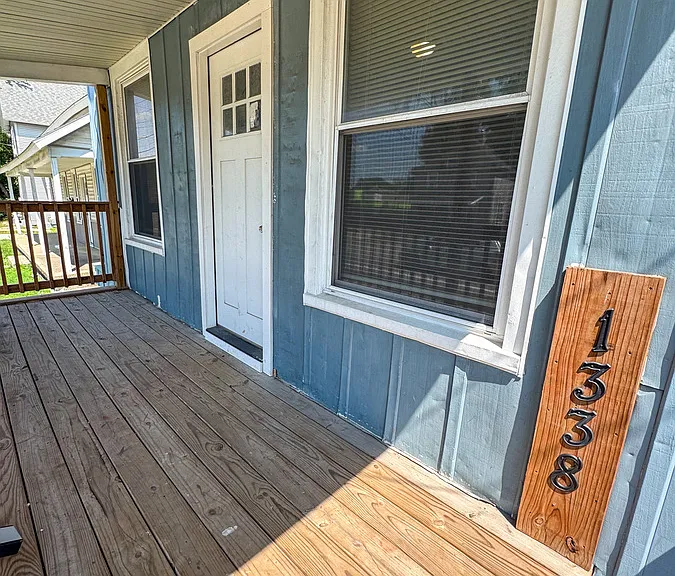 1338 Alpine Ave NW — Photo 3