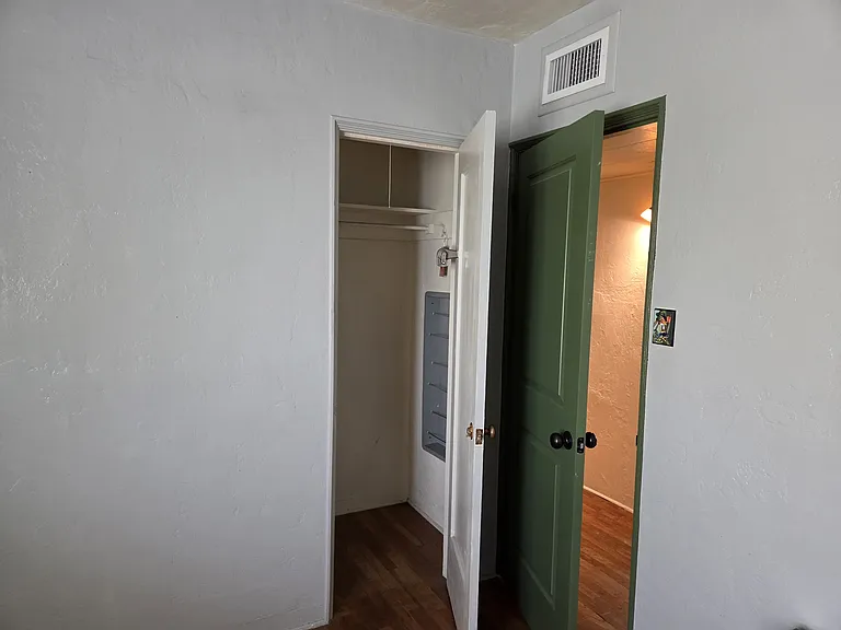 2501 E Drachman St — Photo 7