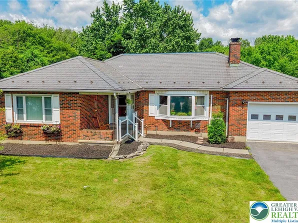 236 Moorestown Rd, Wind Gap, PA 18091