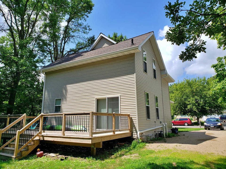 2nd image of 455 Swanson Ave SE