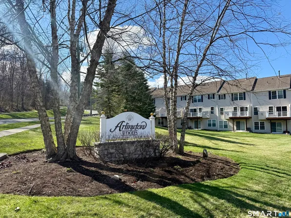 1004 Sienna Drive #1004, Danbury, CT 06810