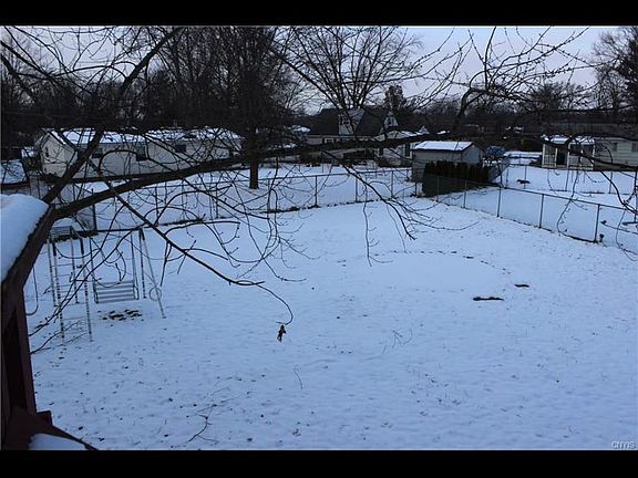 4th image of 7877 Lancewood Dr
