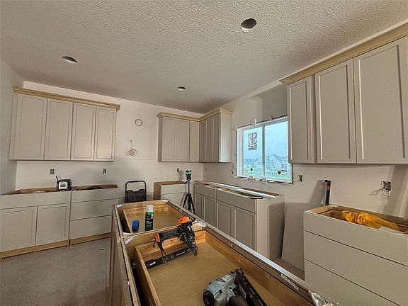 3rd image of 4708 177th St