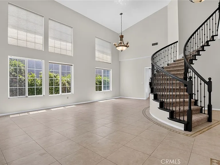 11217 Ravenna Ln — Photo 5
