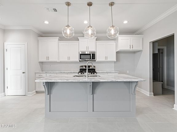 5th image of 214 Central Village Way