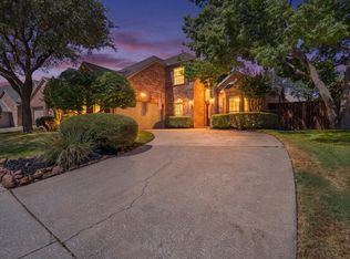 2710 Parkside Ln, McKinney, TX 75072