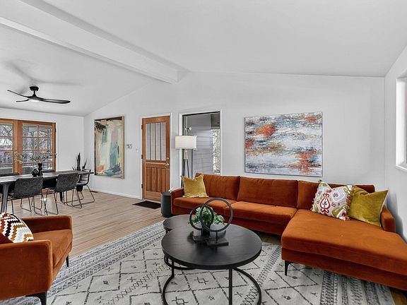 2nd image of 80 S 33rd St