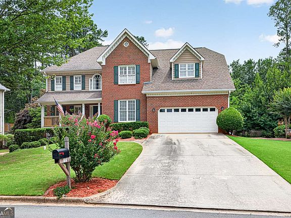 2nd image of 616 Coopers Pond Dr
