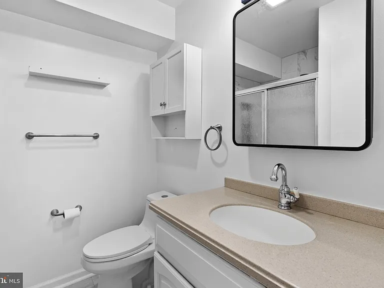 501 Harwood Ct #A — Photo 18