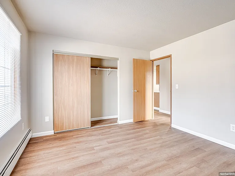 Stonecreek Apartments — Photo 35