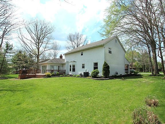 3rd image of 12942 Coventry Ave