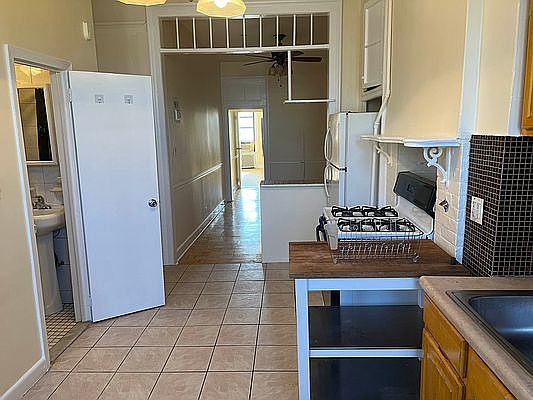 2nd image of 16 Morgan Ave APT 2L
