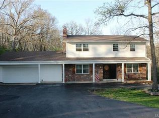 13 Westwood Dr, Fenton, MO 63026