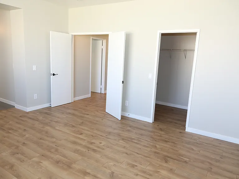 1559 W Avenue H4 — Photo 10