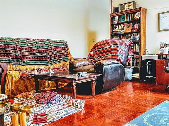 3rd image of 3955 64th St APT 1D