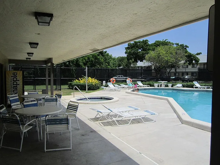 677 Trace Cir #101 — Photo 15