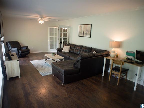 4th image of 2327 Sherrod Ave