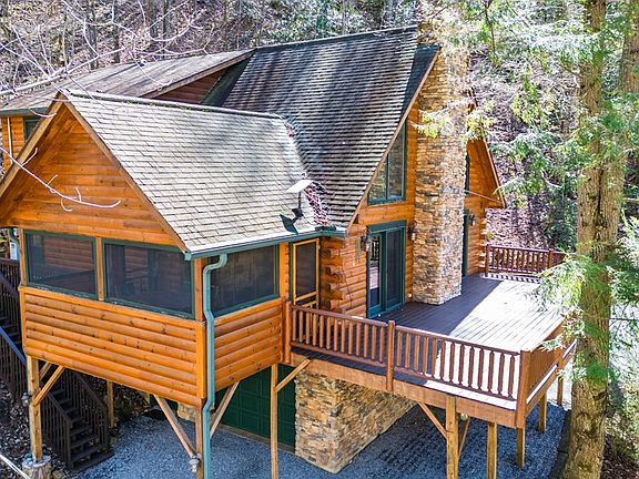 3rd image of 3548 Dicks Creek Rd