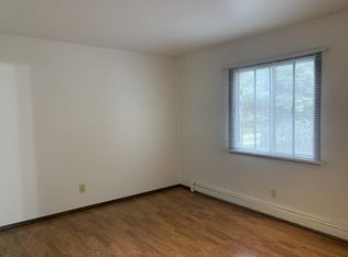 613 Meadow Ln #1, Burlington, WI 53105