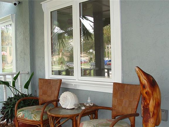 4th image of 2584 Sunset Dr