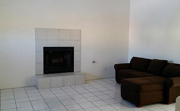 4th image of 682 Bluff Canyon Cir