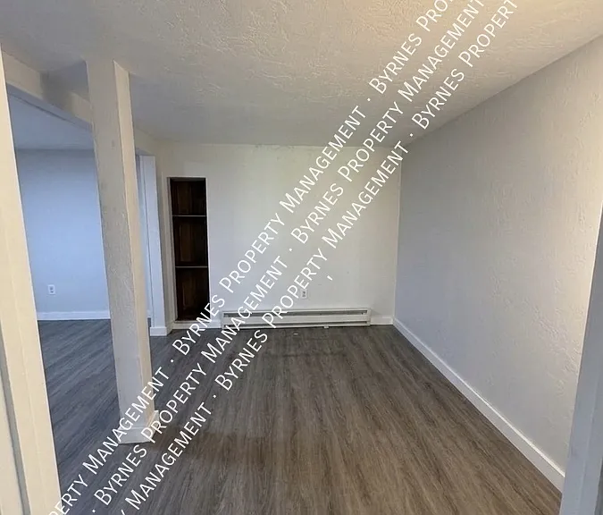 272 N Main St #BASEMENT — Photo 2