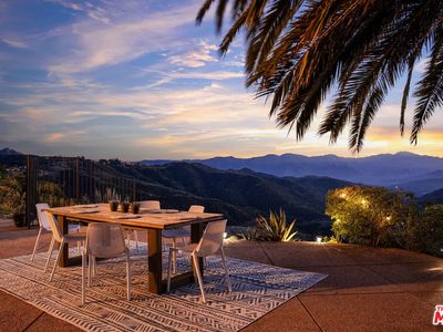 24355 Dry Canyon Cold Creek Rd, Calabasas, CA, 91302
