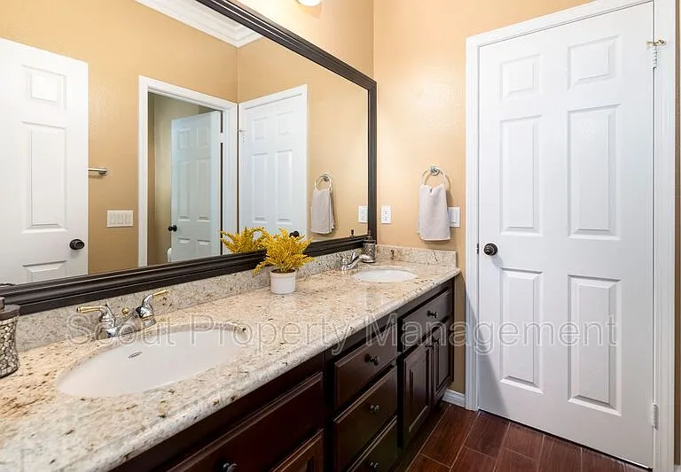 28856 Springfield Pl — Photo 24