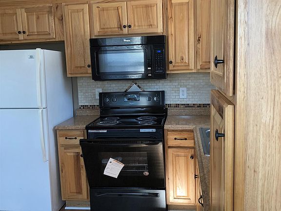 2nd image of 2727 Ann Dr