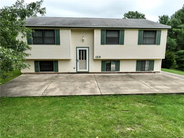 159 McDonald Dr, Cranberry Township, PA 16066