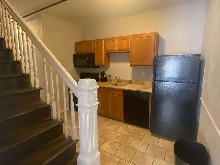 90 South 22nd Street — Photo 29