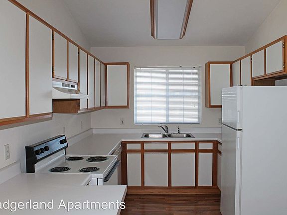 5th image of 3512 Midvale Dr APT 3