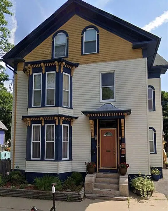 26 Hammond St #1