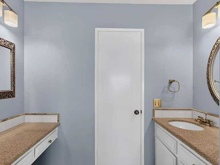 2372 Apple Tree Dr — Photo 14