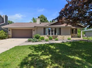 1130 E Elm ROAD, Oak Creek, WI 53154