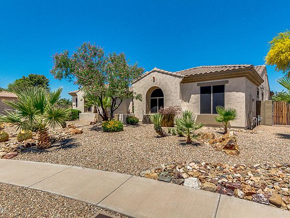 3rd image of 8002 W San Miguel Ave