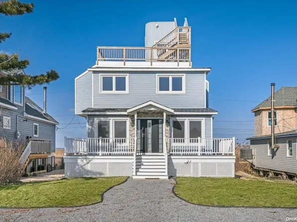 13 Cottage Walk, Gilgo Beach, NY 11702