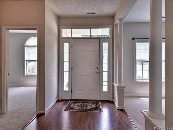 3rd image of 6240 Tewkesbury Way