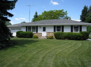 2210 Newman Rd N, Racine, WI 53406