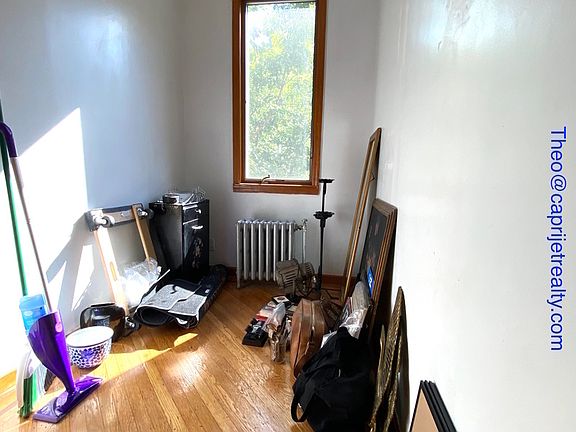 5th image of 538 Leonard St #1L