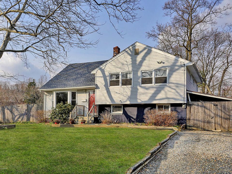 1st image of 11 Woodside Dr