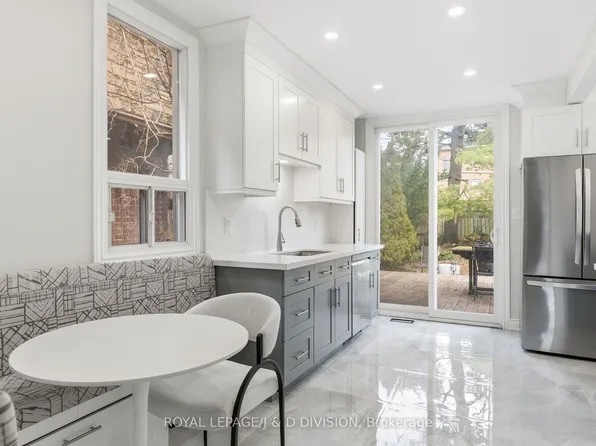 118 Bogert Ave, Toronto, ON M2N 1K8
