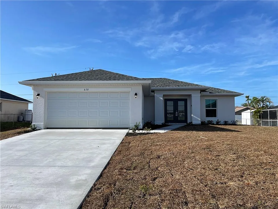 610 NW 11th Ter